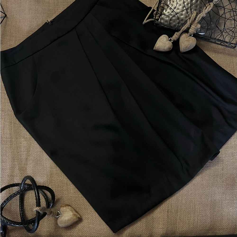 EUC Black Soho Apparel Ltd.Pencil Skirt. Size 6